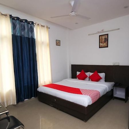 Oyo 1153 The Oak Valley Dharamshala Exterior foto